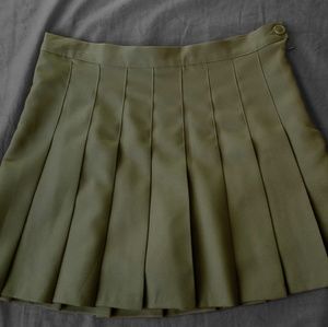 Dark green Chuu solid pleated tennis skirt size L